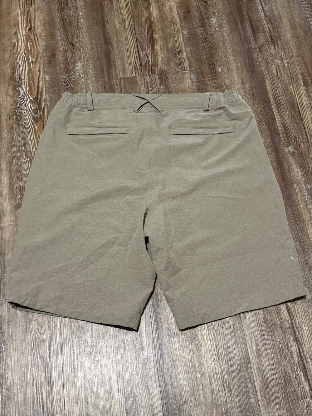 Mack Weldon Shorts Men's Large Brown High Rise Contemporary Hybrid Relaxed Fit